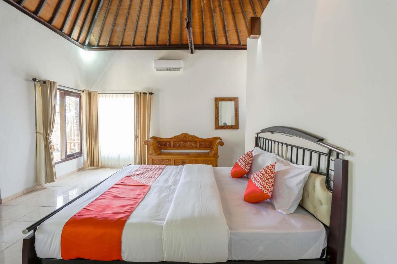 โอโย 1651 ปูรนามา บีช โฮเต็ล Hotel Kuta  ภายนอก รูปภาพ