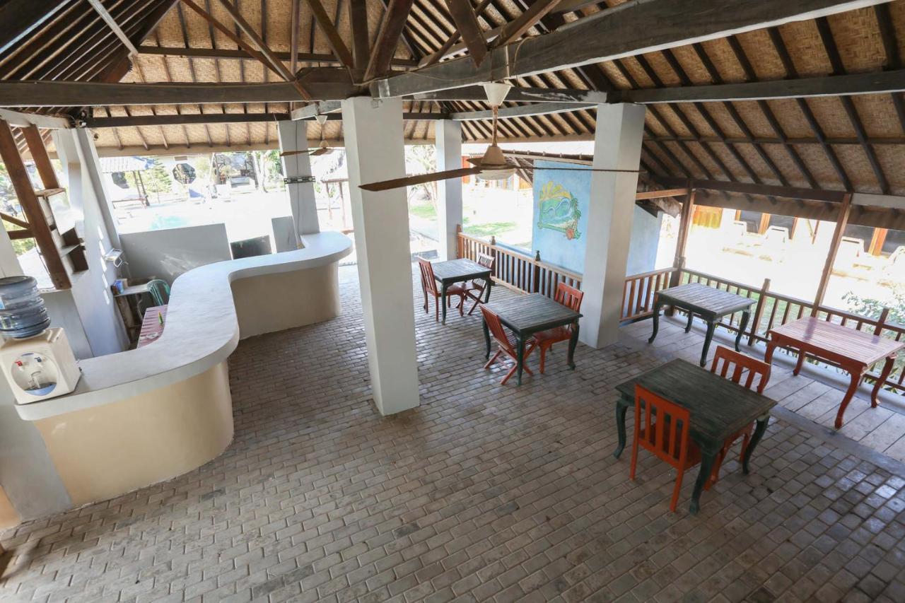 โอโย 1651 ปูรนามา บีช โฮเต็ล Hotel Kuta  ภายนอก รูปภาพ